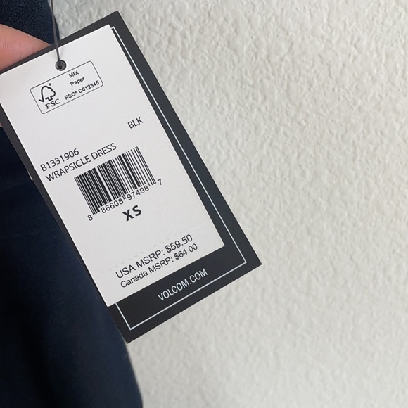 NWT Volcom Wrapsicle Black Wrap Dress - Picture 14 of 16